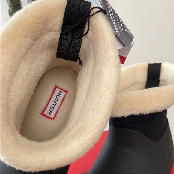 Hunter Women's In/Out Insulated Faux Shearling Boots size 8 - Picture 6 of 7